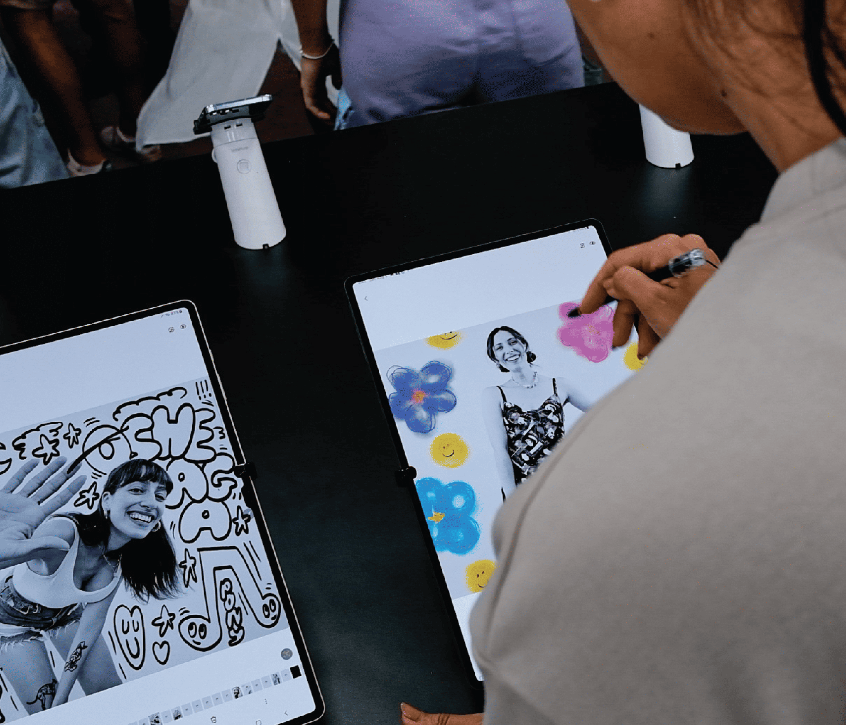 Tablet Experience_SQUARE IMAGE 1400 x 1200